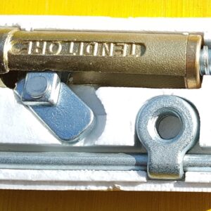 Întinzător pentru clema blocator cu pana